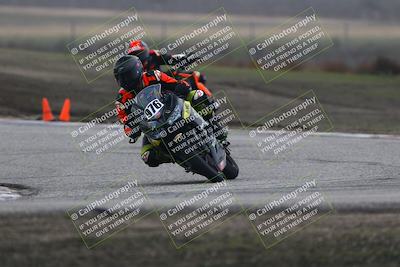 media/Nov-29-2025-TrackDaz (Sat) [[10ae2d9bce]]/B Group/Session 3 (Outside Grapevine)/